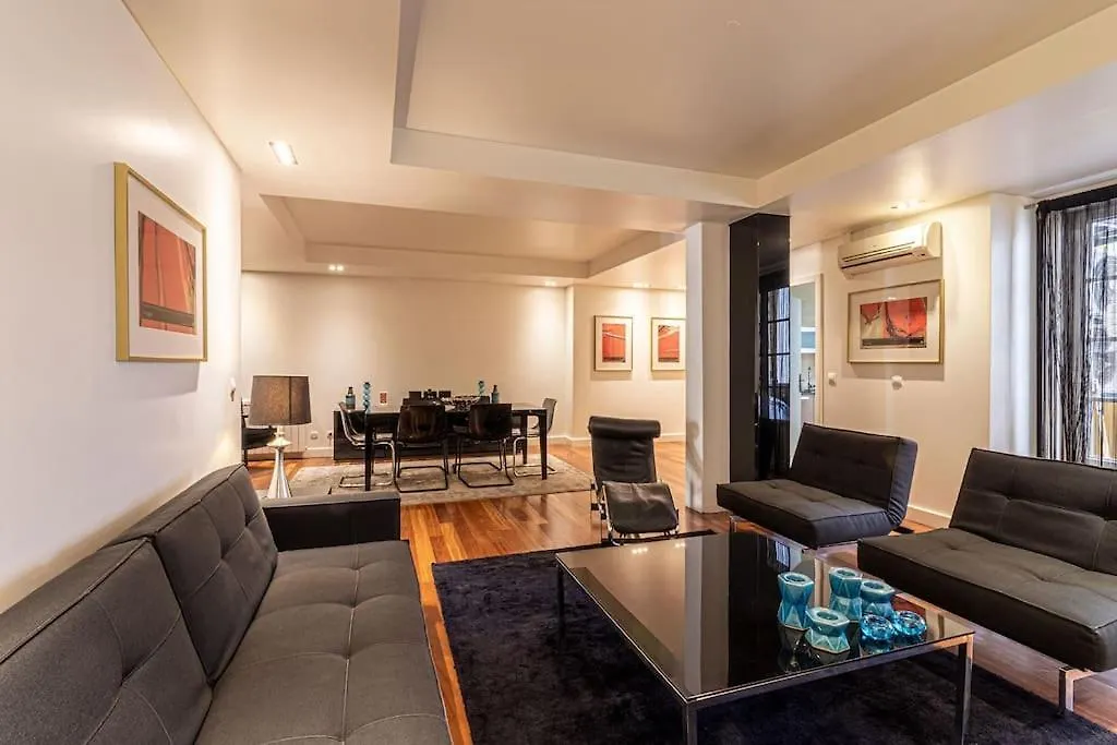 Chiado Deluxe Modern Feel 3 Bedroom Apartment Lisboa